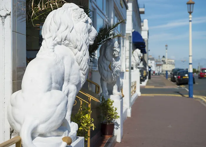 Albany Lions Hotel