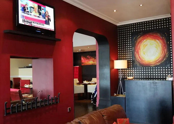 Waterside Boutique Hotel